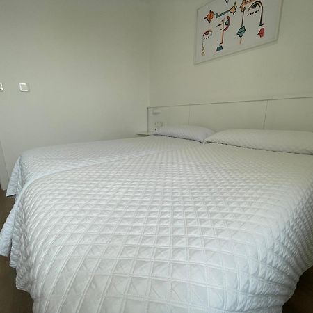 Hostal Montevideo Beachfront Nigran Bagian luar foto