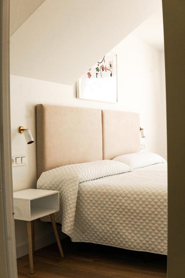 Hostal Montevideo Beachfront Nigran Bagian luar foto