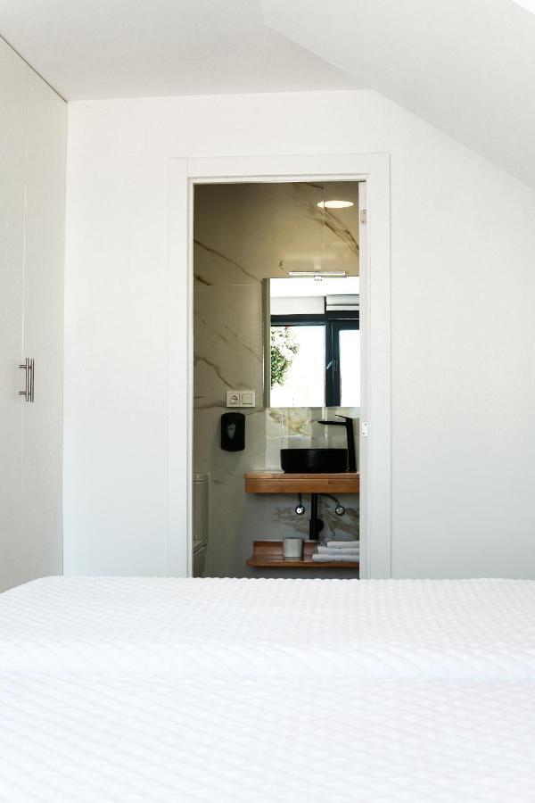Hostal Montevideo Beachfront Nigran Bagian luar foto