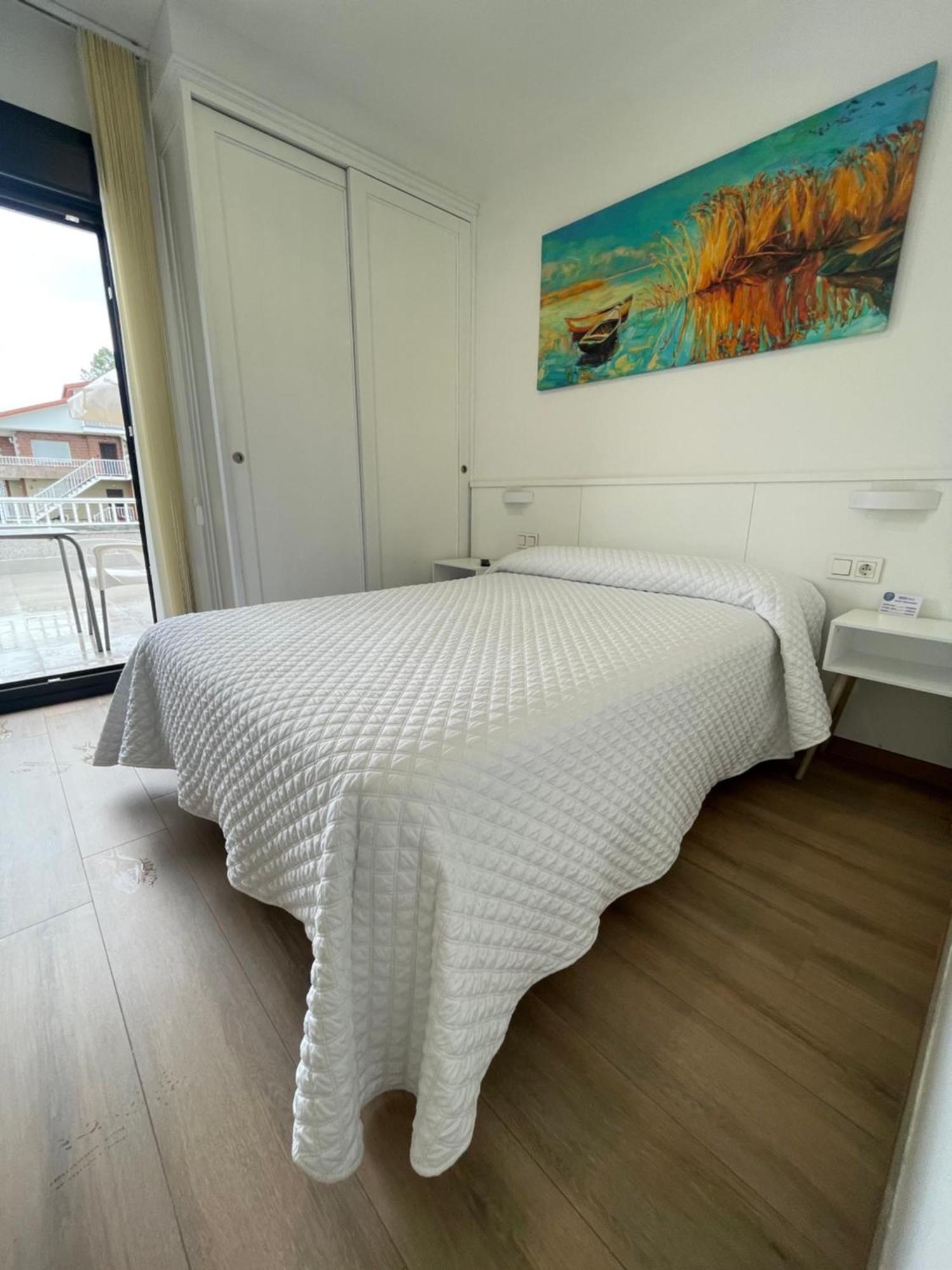 Hostal Montevideo Beachfront Nigran Bagian luar foto