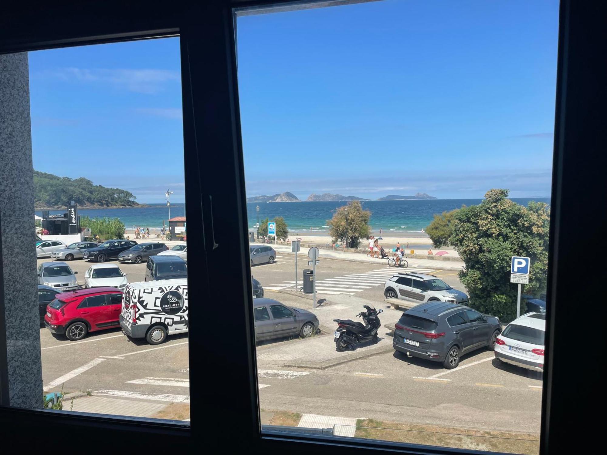 Hostal Montevideo Beachfront Nigran Bagian luar foto