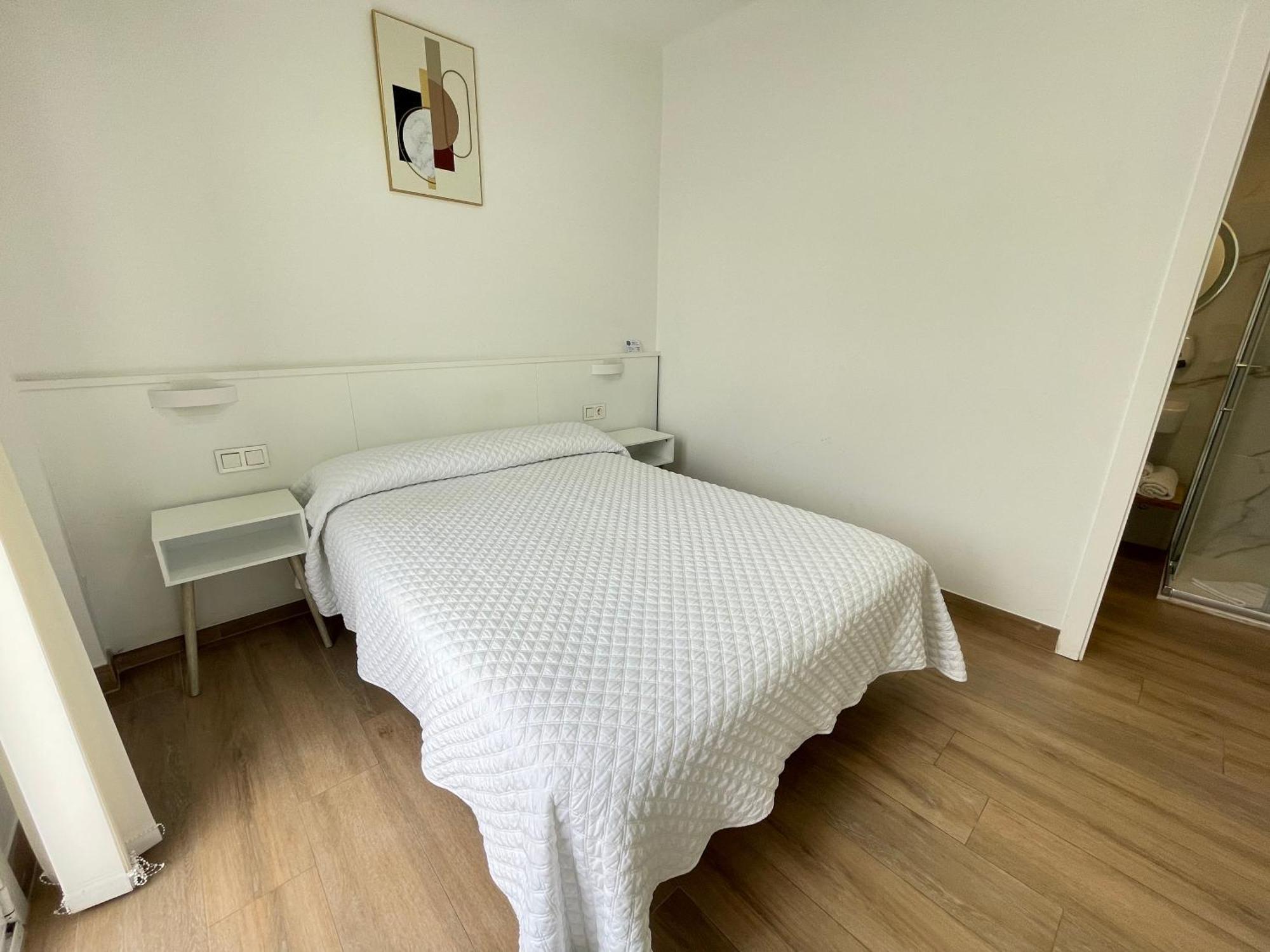 Hostal Montevideo Beachfront Nigran Bagian luar foto