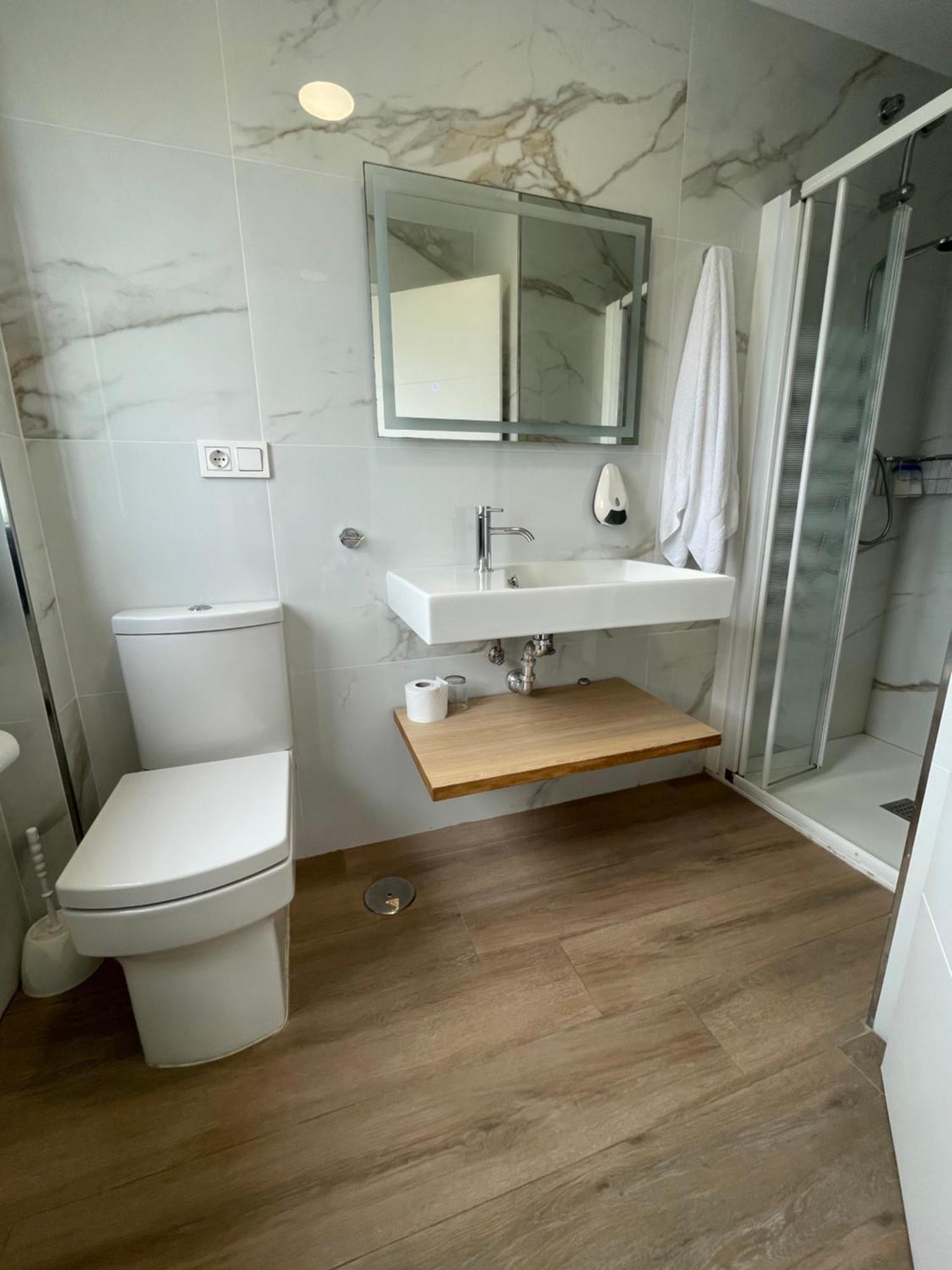 Hostal Montevideo Beachfront Nigran Bagian luar foto